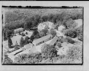 Riesenbeck (b. Bevergern), Wasserschloß Surenburg