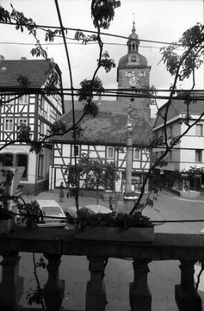 Buchen: Mariensäule und Turm