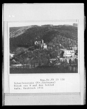 Scharfenstein. Blick auf das Schloss von Westen