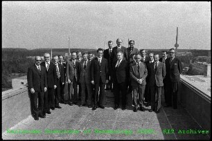 Besuch einer Delegation der United Kingdom Atomic Energy Authority (UKAEA) am Kernforschungszentrum Karlsruhe (KfK)
