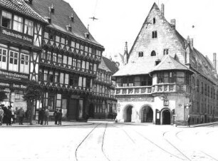 Halberstadt, Fischmarkt mit Rathaus, Ansicht von Nordosten