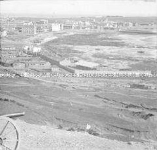 Glasdia von einer Salut-Batterie in "Tsingtau"