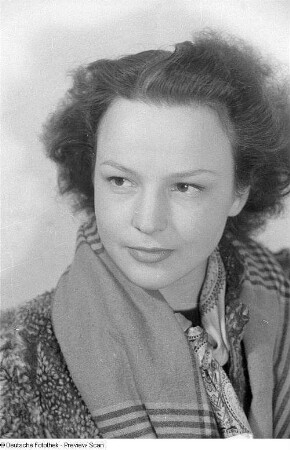 Porträtaufnahmen der Schauspielerin Ingeborg von Kusserow