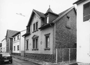 Hanau, Rektor-Gieles-Straße 15