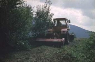 Fotografie: Umwelttechnik, Landschaftspflege, Mulchgerät
