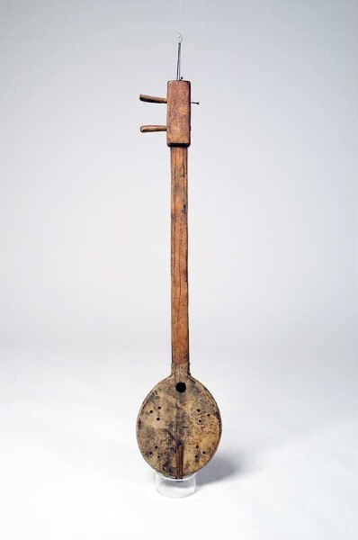 Bowl-necked lute