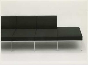 Anbauprogramm Sessel "Mod. 16 / 35" und Hocker "Mod. 16 / 37" von Ernst Moeckl