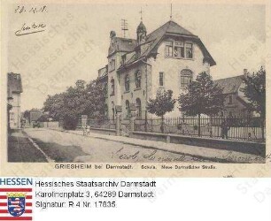 Griesheim bei Darmstadt, Schule in der Neuen Darmstädter Straße / Außenansicht