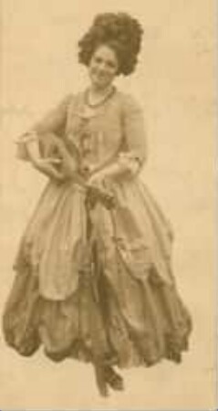 Olivia Veit als Rosetta in "Leonce und Lena" von Georg Büchner
