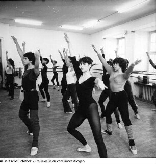 Palucca Schule, Palucca beim Unterrichten, Patricio Bunster beim Unterrichten, Tanzproben