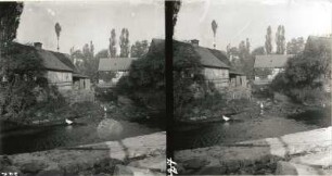 Seifhennersdorf. Zschiedrich-Haus und Frey-Schmiede (abgebrochen 1930). Blick über die Mandau unterhalb des großen Wehrs