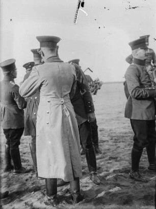 Männer in Uniform
