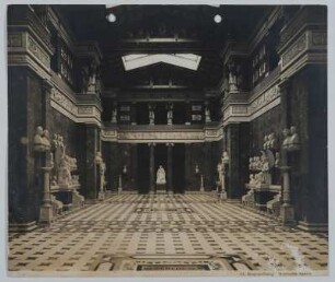 Donaustauf. Walhalla. Inneres vom Eingang