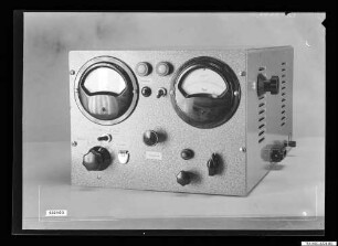 UHV-Pumpstand Stromversorgung MR05; Foto 1962
