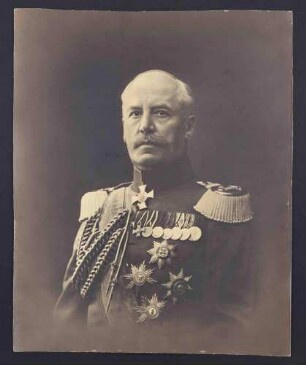 Otto Erhard von Marchtaler, Generalleutnant, Kriegsminister von 1906-1918 in Uniform und Orden, Brustbild in Halbprofil