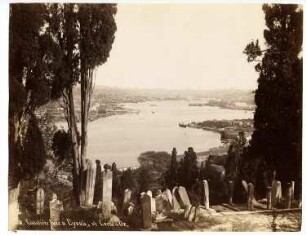 Friedhof Eyüp, Istanbul: Ansicht mit Blick auf das Goldene Horn