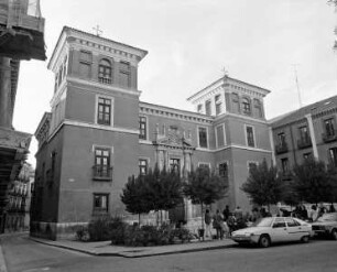 Palacio de Fabio Nelli & Museo Arqueológico de Valladolid