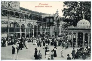 Marienbad. Kreuzbrunnen-Kolonnade (1888-1889) : Marienbad. Kreuzbrunnen-Kolonnade (1888-1889; H. Miksch, J. Niedzielski) und Konzertpavillon