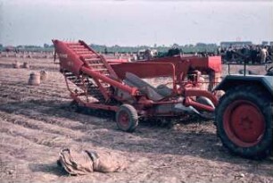 Fotografie: Erntetechnik, Kartoffel, Kartoffelsammelroder