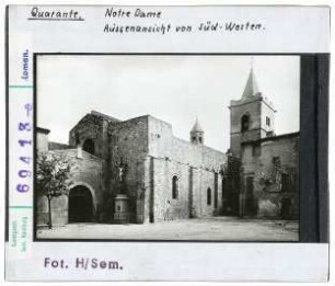 Quarante: Notre-Dame, Aussenansicht von Südwesten