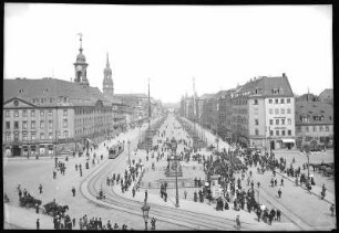 Dresden. Hauptstraße, Dreikönigskirche und Goldener Reiter