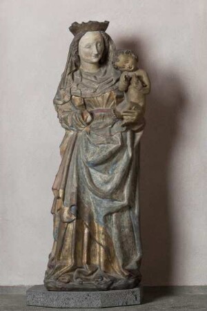 Replik einer spätgotischen Madonna von 1445