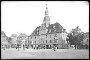 Borna. Markt mit Rathaus