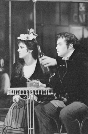 Szenenbilder aus "La Bohème", Oper in vier Bildern von Giacomo Puccini. Komische Oper Berlin, Juli 1959