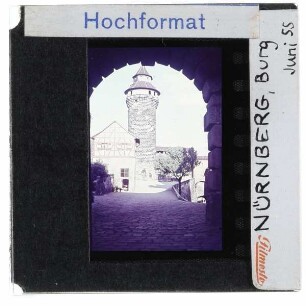 Nürnberg, Burg : Vorhof mit Sinwellturm