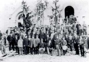 Richtfest in Radibor : Historische Szenen. Ort: Radwor / Radibor. Richtfest der Pfarrkirche in Radibor, wahrscheinlich im Jahre 1890