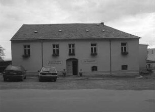 Schöneck, Klingerstraße 17. Ehemalige Brauerei (1880/1900), jetzt Vogtländisches Brauereimuseum und Gaststätte "Zur Brauschänke". Straßenansicht