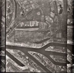 Amerikanische Luftbildaufnahmen von Kriegszerstörungen. Ausrichtung nach Norden. Rheinhafen (Teilbereich)