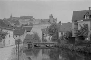 Colditz, Blick über den Mühgraben von Westen zum Schloss