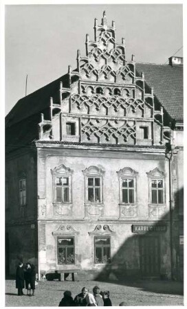 Haus mit gotischem Giebel am Markt, Tabor, Tschechien, Böhmen und Mähren