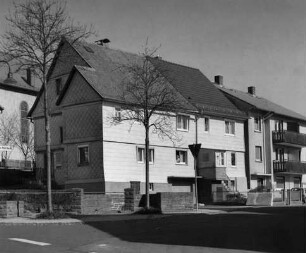 Wohnhaus; Lauterbach, Am Mühlbach 21, Am Mühlbach 23