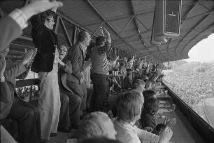 Fußballspiel KSC : FK Pirmasens im Wildparkstadion