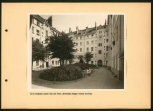 Arbeiterwohnhäuser, Berlin-Moabit: Ansicht Hof (aus: Fotoalbum der Bau- und Wohnungsgenossenschaft 1892)