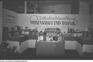 Schaufensterauslage einer Buchhandlung, Volksbuchhandlung Wissenschaft und Technik