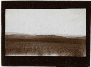 Blick v. w. [wadi] sant nach SO. (jud. Hochland) [Wadi es-samt]
