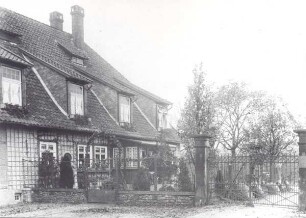 Eingang zum Fürstlichen Bauhof vor dem Lustgarten. Detmold