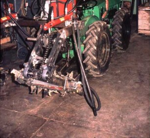 Fotografie: Umwelttechnik, Landschaftspflege, Mulchgerät, Frontanbau