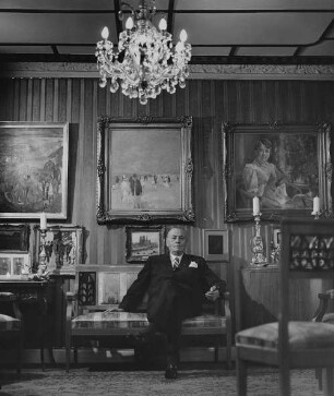 Archivfotografie "menschen_persoenlichkeiten_kunsthaendler_on02"