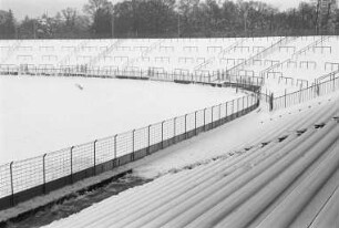 Wintereinbruch mit starkem Schneefall