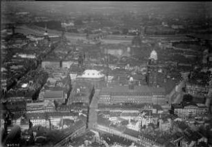 Dresden [seitenverkehrt], u.a. Neues Rathaus, Kreuzkirche, Altmarkt, Elbbrücken