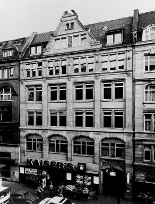 Geschäftshaus; Frankfurt, Taunusstraße 21