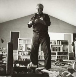 Der Bildhauer Alexander Calder und sein "Zirkus"