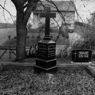 Friedhof; Waldkappel, Hinter dem Totenhof, Totenhof
