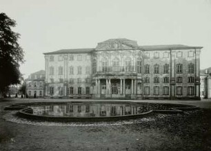 Bruchsal, Schloss : Bruchsal. Schloss. Gartenfassade