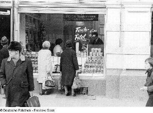 Schaufenster eines Fischgeschäftes