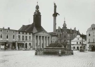 Rosenberg, Marktplatz : Rosenberg (Olesno/Polen). Marktplatz mit Rathaus von 1820